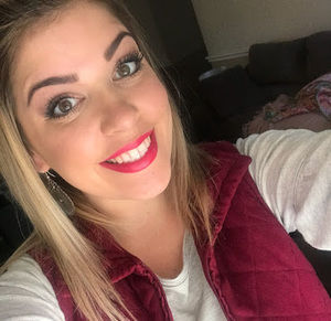 Meet your Posher, Brooke